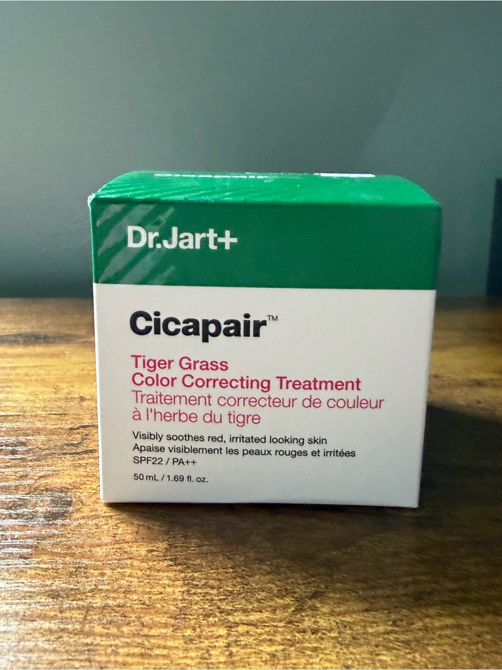 Dr. Jart+ Cicapair Tiger Grass Color Correcting Treatment